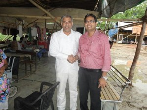 (Left) Mr. Ravi Kalra, Founder of Earth Savior Foudation and (Right) Mr. Vikas Jain (Founder of MotivationalGyan.com)